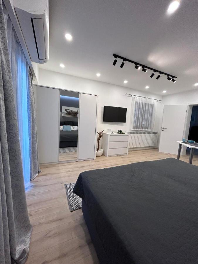 Maestral Apartment Porec Exterior photo
